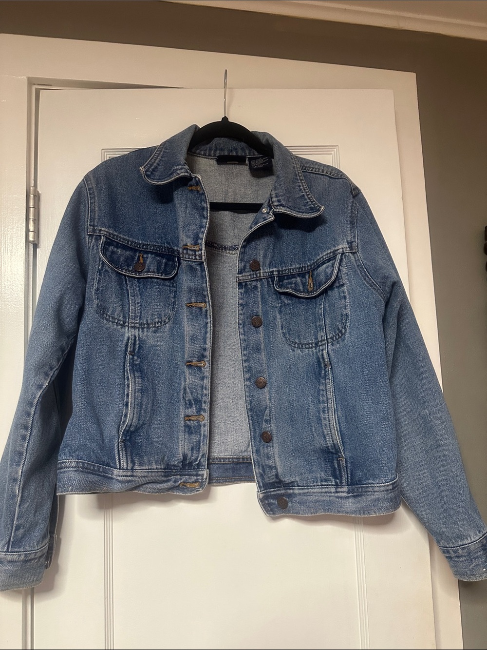 bill blass Vintage Light /medium Blue Denim Jean Jacket